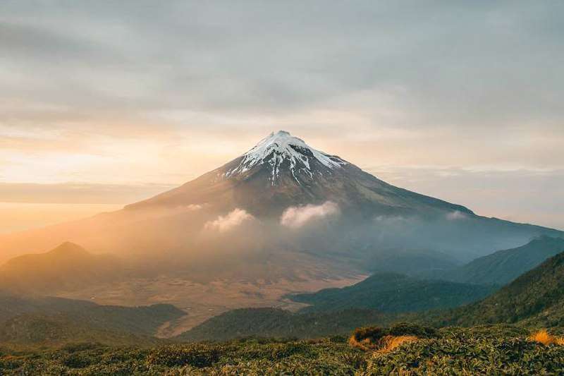 Новости дня: гора Таранаки получила права, и это не шутка! - новости