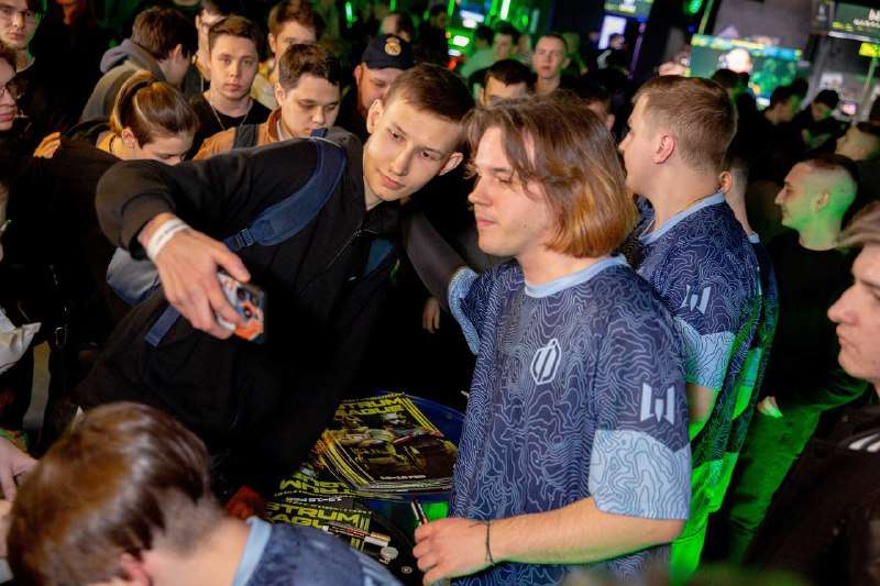 Новости - Уморительные новости: киберспортсмены оккупировали Москву, но масштабная неделя сражений за мониторами подошла к концу. Уморительные новости: киберспортсмены оккупировали Москву, но масштабная неделя сражений за мониторами подошла к концу. - новости