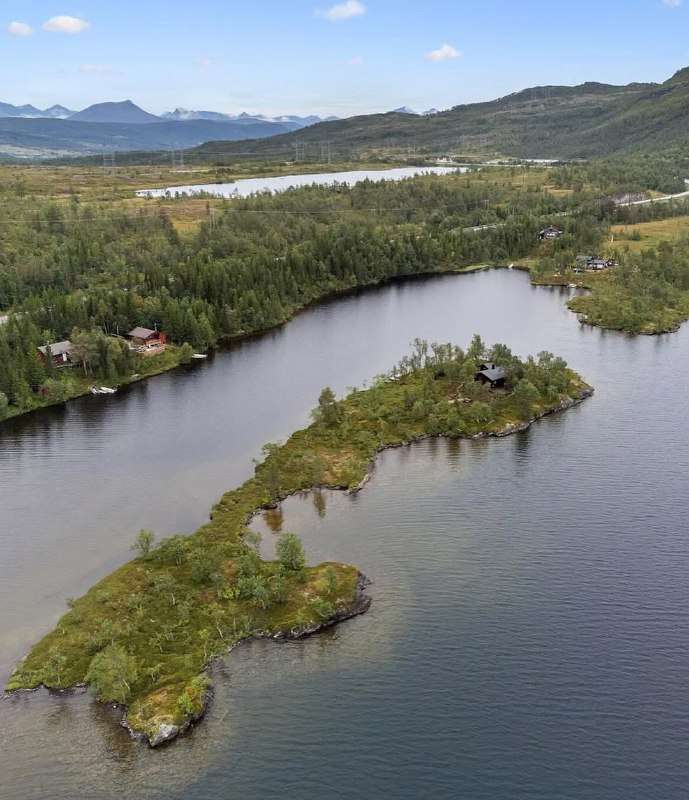 Вид с острова на озеро Ниссер Природа вокруг острова