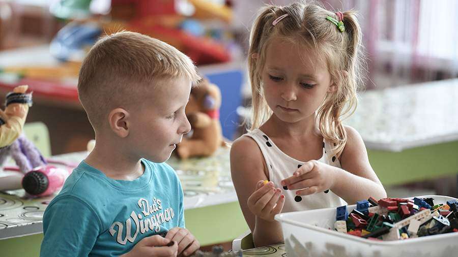 ​Эксперт рассказала о важности отказа делиться игрушками для развития ребенка - новости