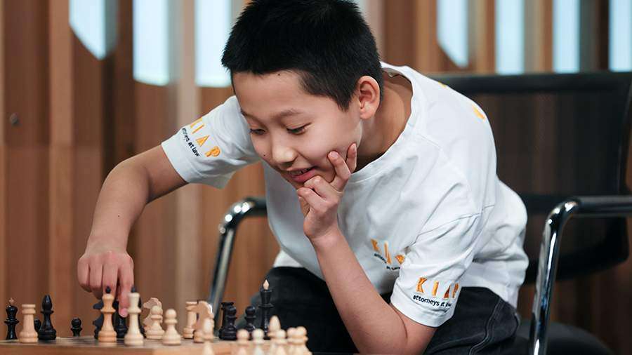 ​Российский шахматист Шогджиев стал самым юным международным мастером в истории - новости