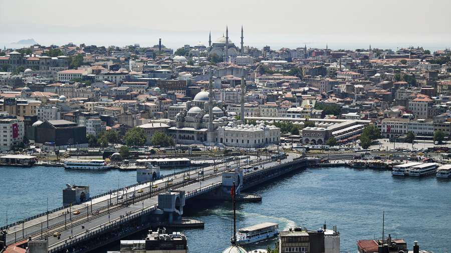 ​Эксперт объяснил летнее снижение стоимости отдыха в Турции - новости