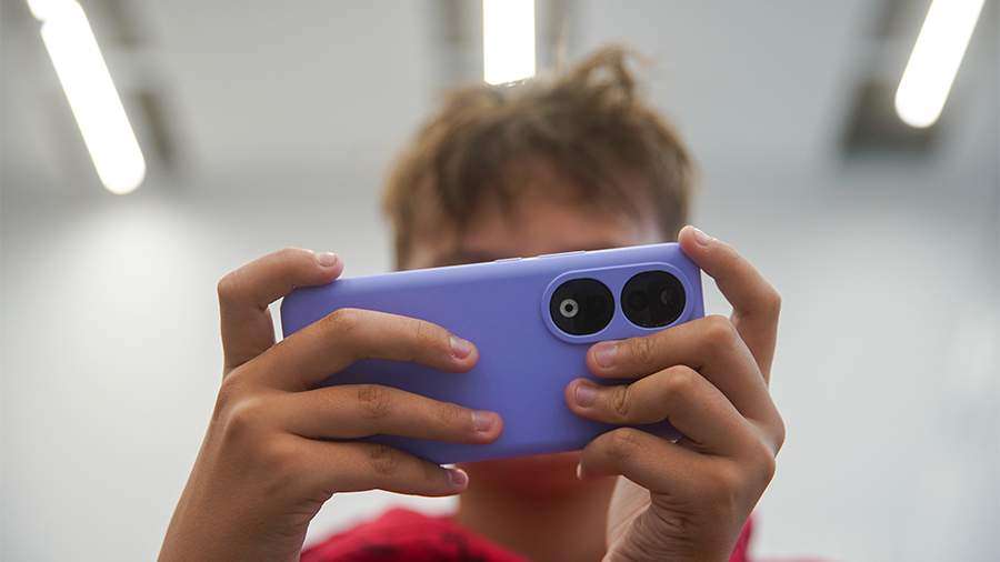 Новости - AP сообщило о решении запрета соцсетей для детей младше 15 лет в Дании AP сообщило о решении запрета соцсетей для детей младше 15 лет в Дании - новости