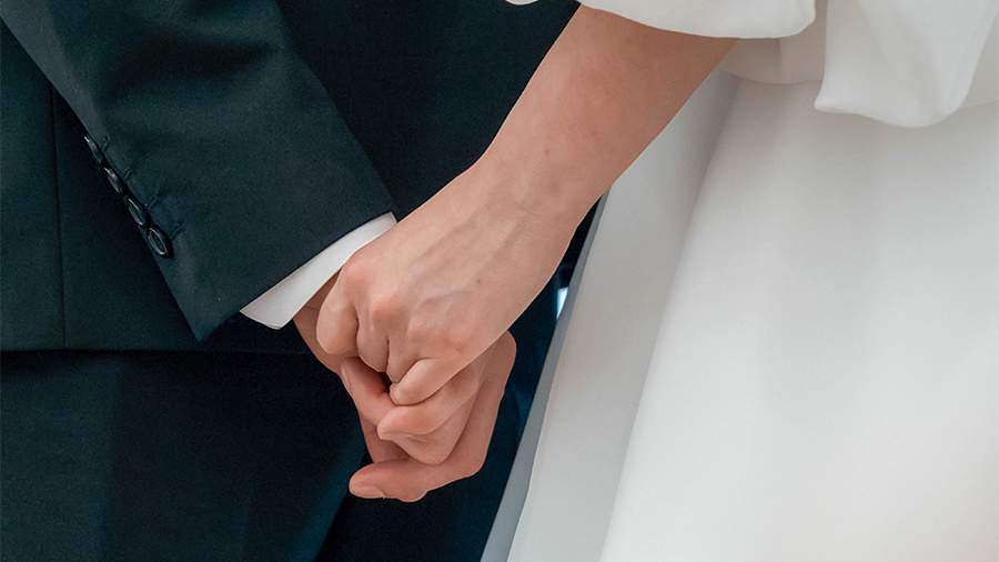 ​Сексолог назвал оптимальную разницу в возрасте для супругов - новости