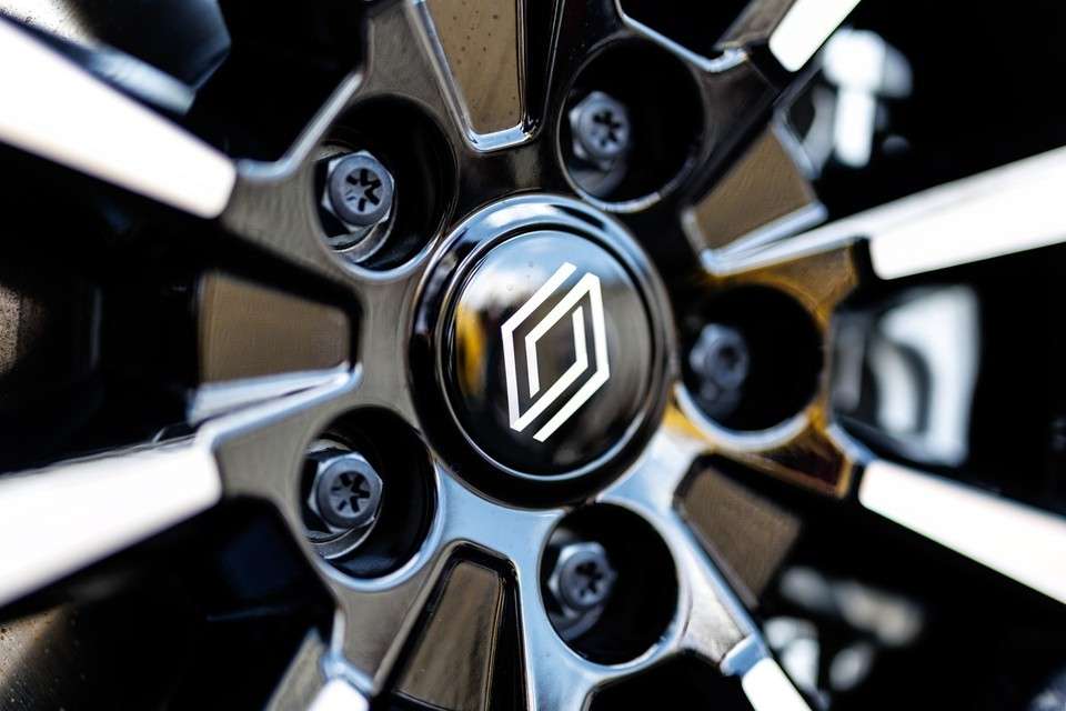 Новости - Кроссовер Arkana возвращается в Россию: все детали Кроссовер Arkana возвращается в Россию: все детали - новости