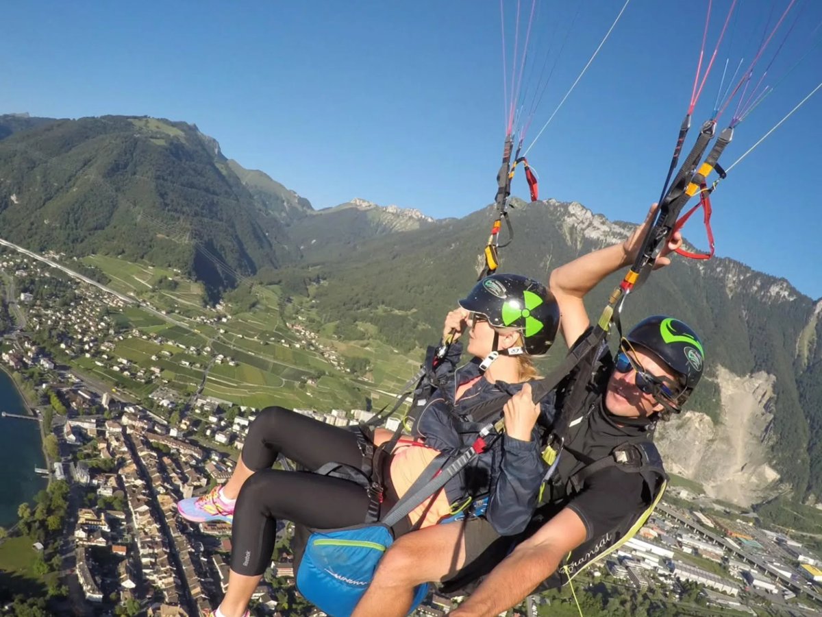 Срочно в машину времени! Звезды разрывают тренды и клянутся вернуть нам тот самый святой 2016 год - новости