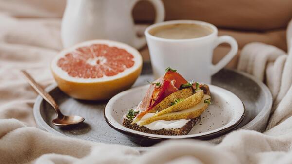 Новости - Завтрак съешь сам? Продукты-диверсанты, которые крадут вашу бодрость быстрее, чем вы скажете «Доброе утро!» новости